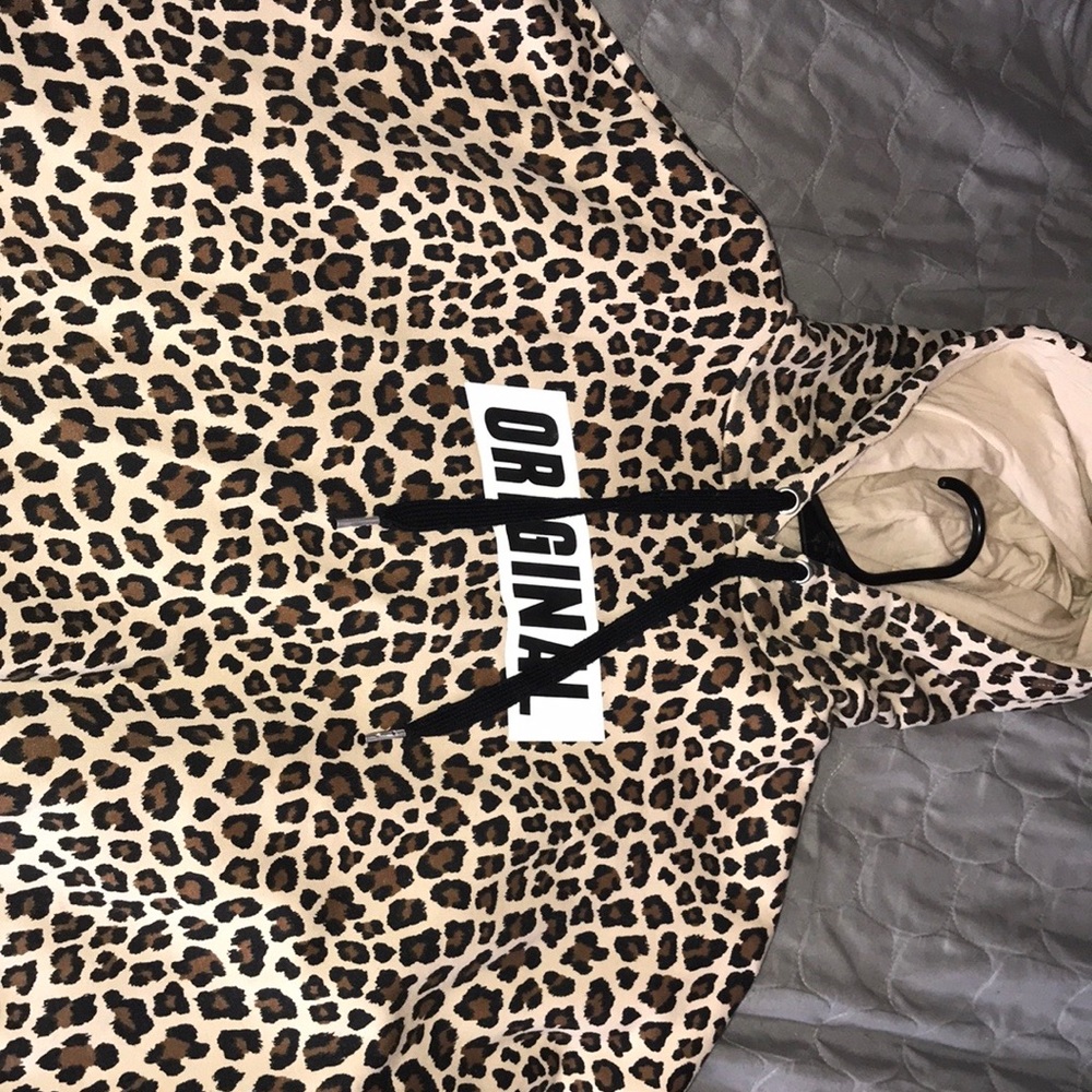 pullover cheetah print “original” top